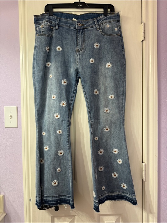 Anna-Kaci Denim - Blue Daisy Embroidered Wide-Leg Jeans